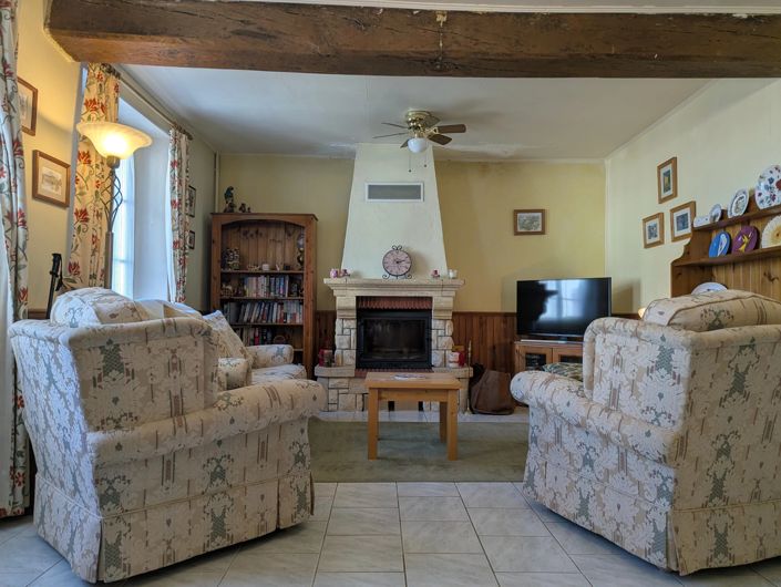 Image No.2-3 Bed Village House for sale