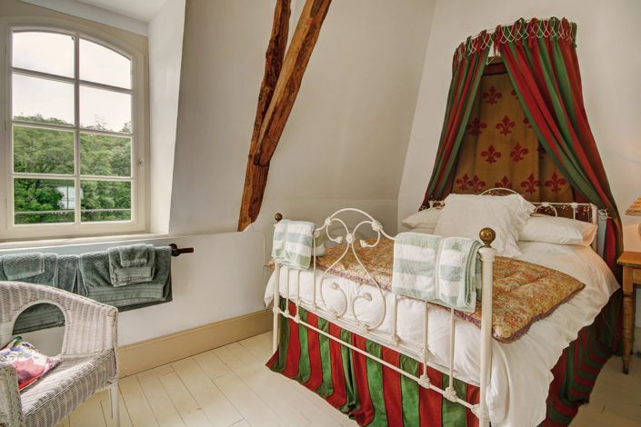 Image No.10-8 Bed House for sale