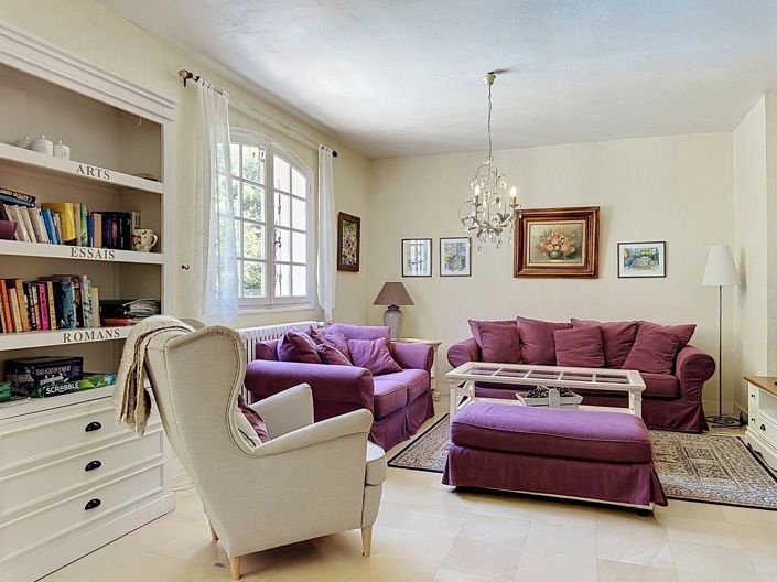 Image No.14-6 Bed House for sale