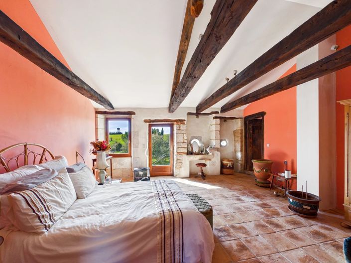 Image No.9-5 Bed House for sale