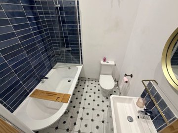 b4b02c8c7fd9c045c58c7c35d558810805c1281cb9409
