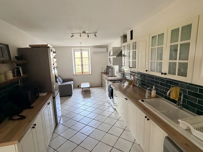Image No.4-6 Bed House for sale