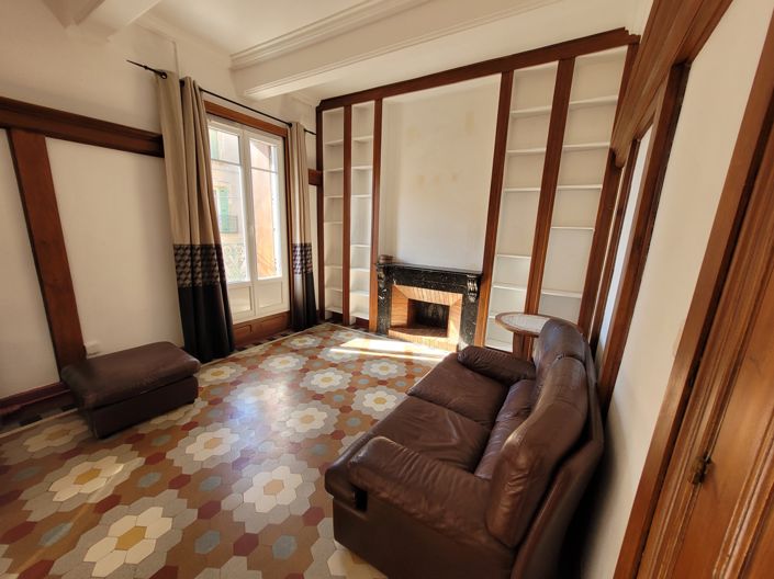 Image No.12-6 Bed House for sale