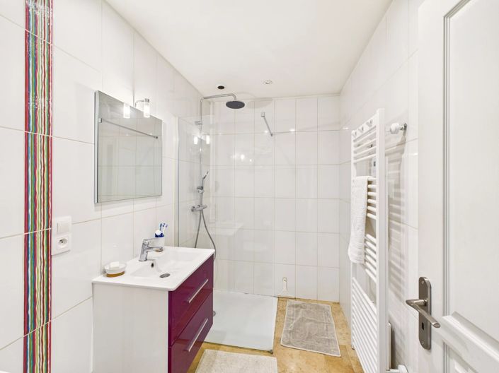 Image No.15-2 Bed Village House for sale