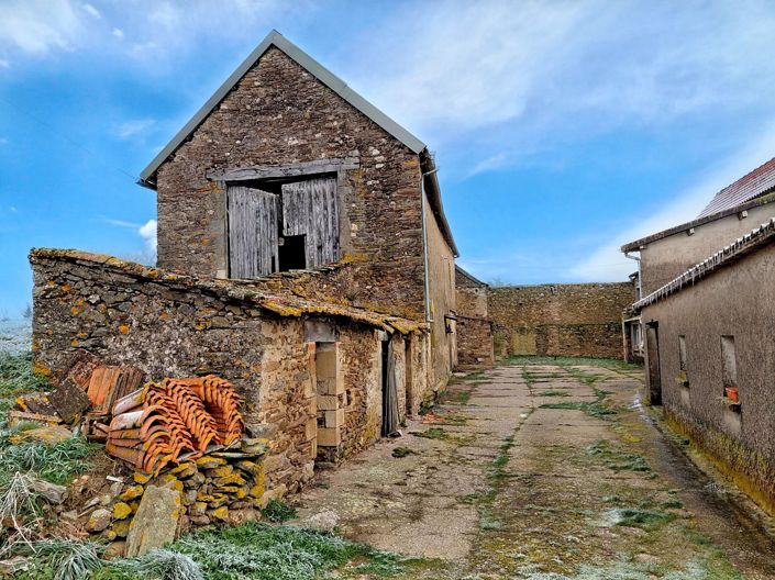 Image No.10-3 Bed House for sale
