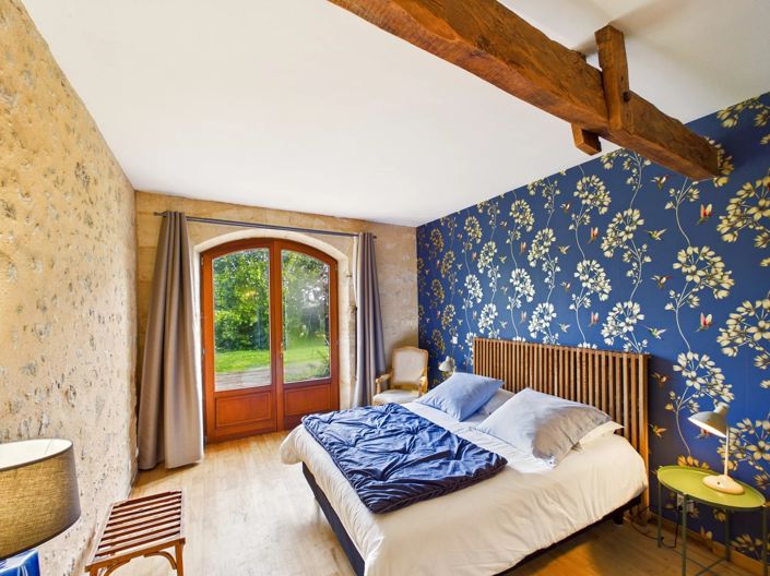 Image No.7-7 Bed House for sale