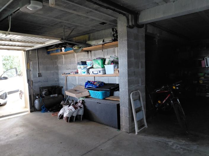 Image No.11-5 Bed House for sale