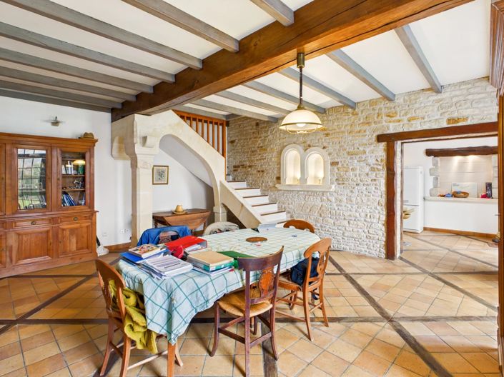 Image No.12-4 Bed House for sale