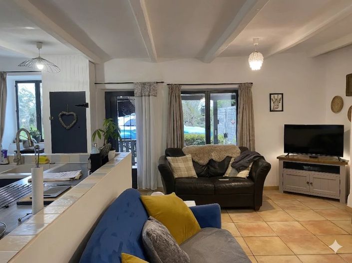 Image No.3-5 Bed House for sale