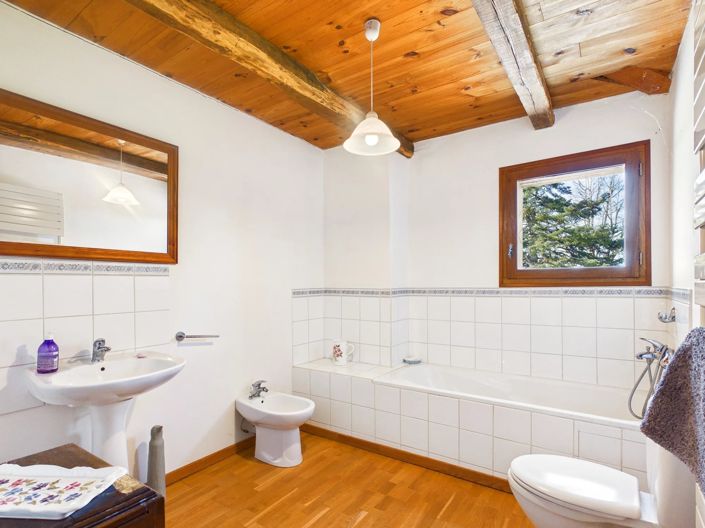 Image No.11-3 Bed House for sale