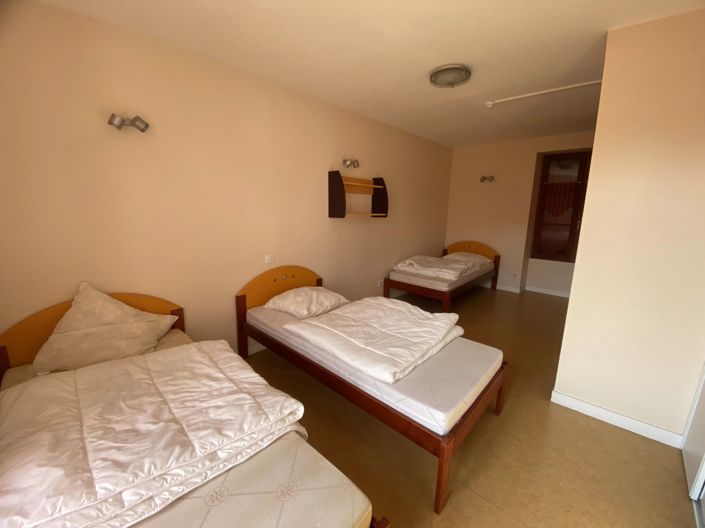 Image No.12-7 Bed House for sale