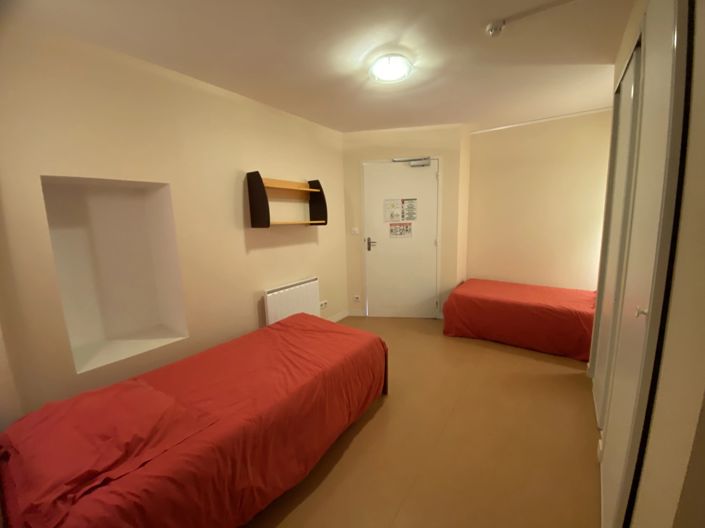 Image No.14-7 Bed House for sale