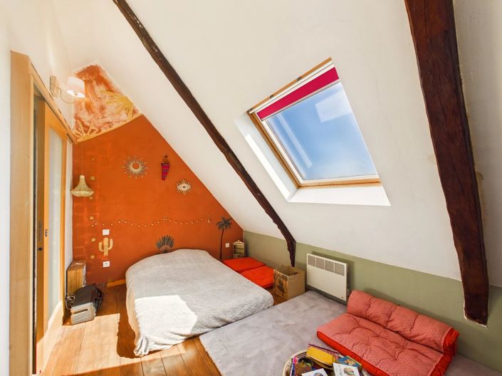 Image No.12-4 Bed House for sale