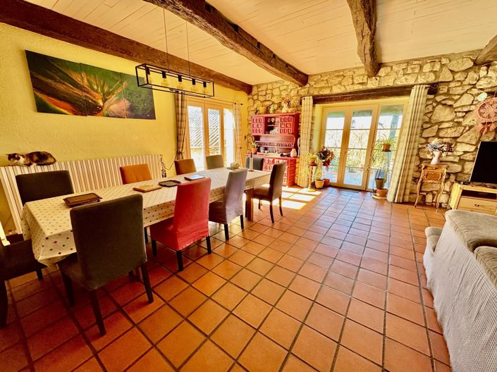 Image No.12-6 Bed House for sale