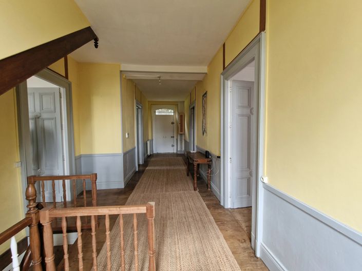 Image No.8-4 Bed House for sale