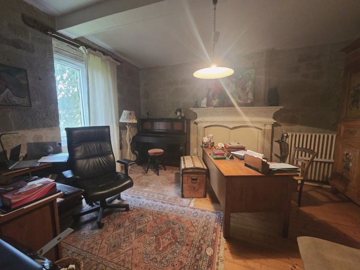 Image No.7-4 Bed House for sale
