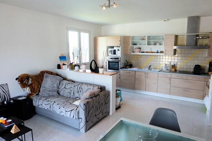 Image No.15-4 Bed House for sale