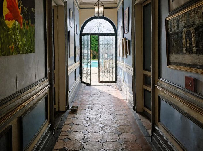 Image No.8-10 Bed House for sale