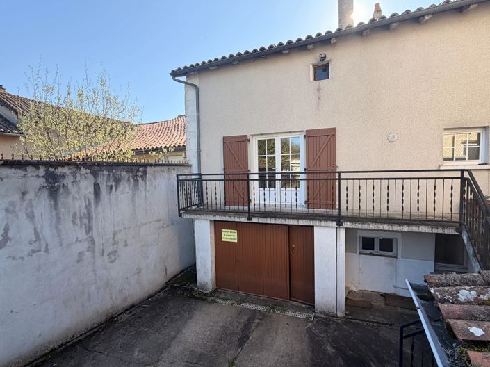 Image No.2-Maison de 4 chambres à vendre à Charroux