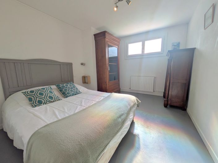 Image No.14-5 Bed House for sale