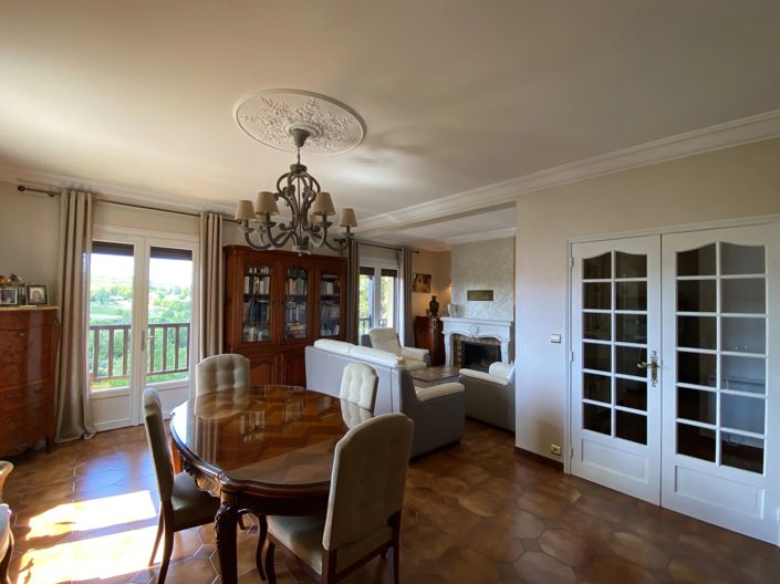 Image No.7-4 Bed House for sale