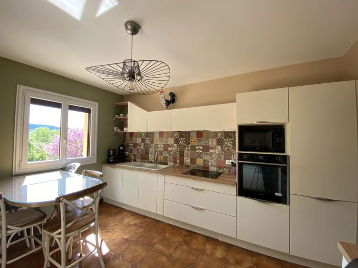 Image No.3-4 Bed House for sale