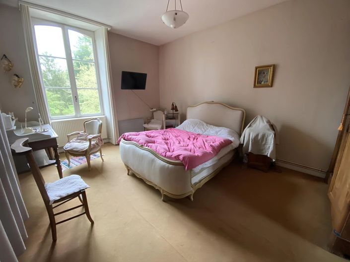 Image No.11-3 Bed House for sale