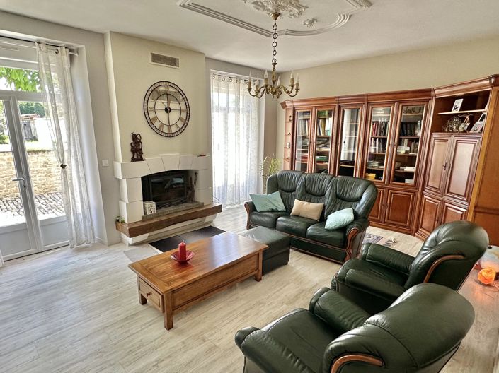 Image No.4-4 Bed House for sale