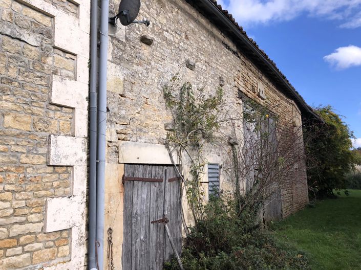 Image No.11-3 Bed House for sale