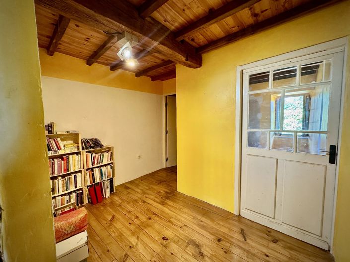 Image No.12-3 Bed House for sale