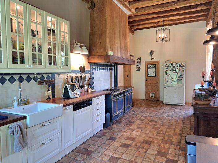 Image No.3-4 Bed House for sale