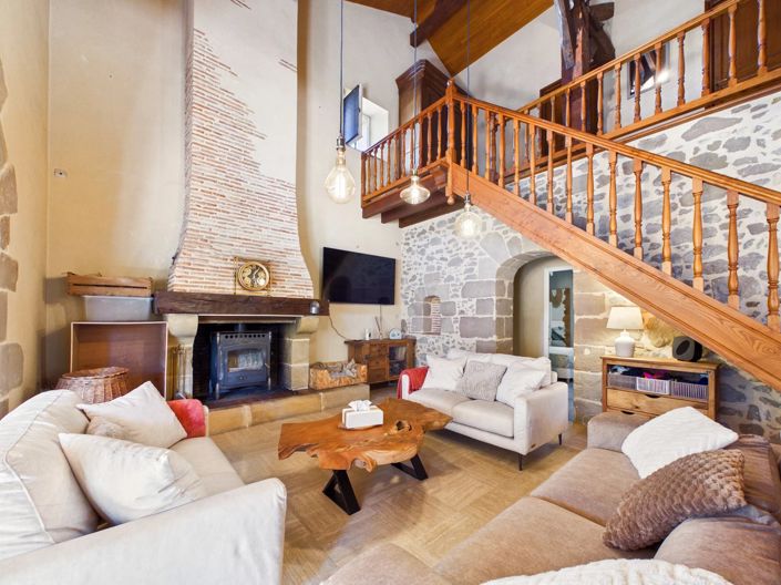 Image No.6-4 Bed Village House for sale