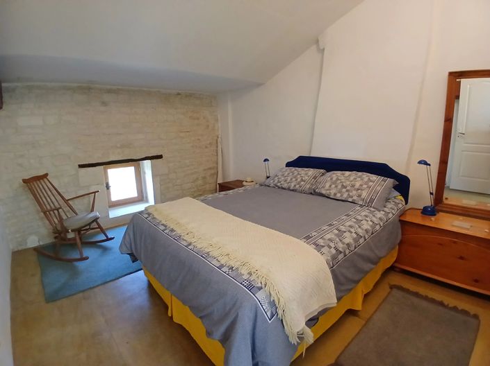 Image No.9-5 Bed House for sale