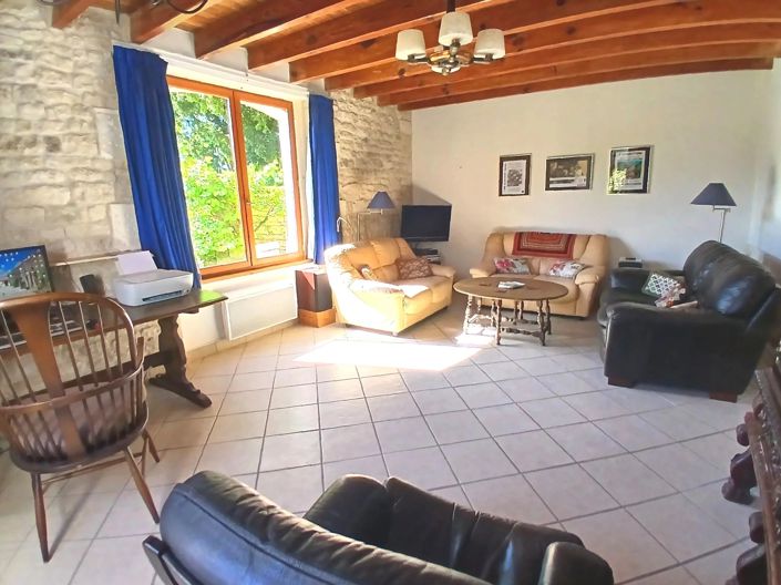 Image No.2-5 Bed House for sale