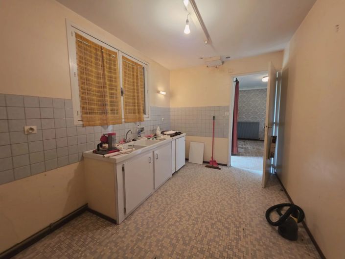 Image No.13-5 Bed House for sale