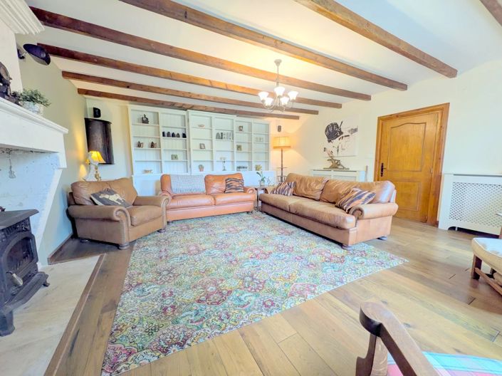 Image No.4-9 Bed House for sale