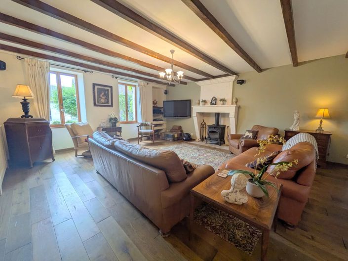 Image No.6-9 Bed House for sale