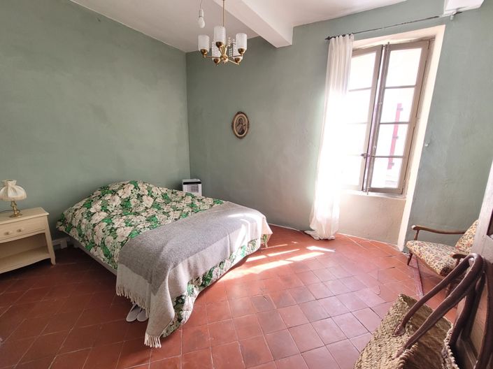 Image No.13-4 Bed House for sale