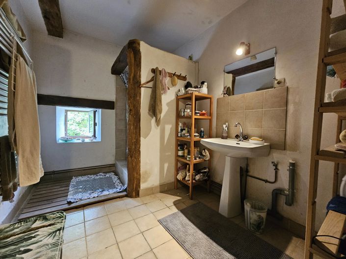 Image No.10-4 Bed House for sale