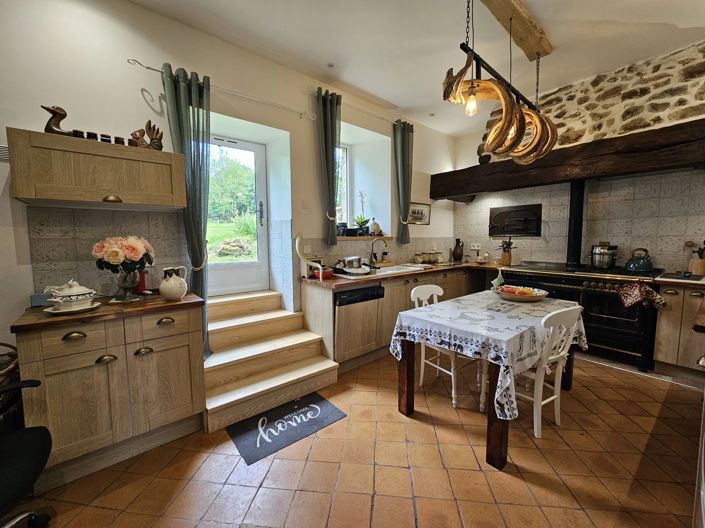 Image No.4-4 Bed House for sale