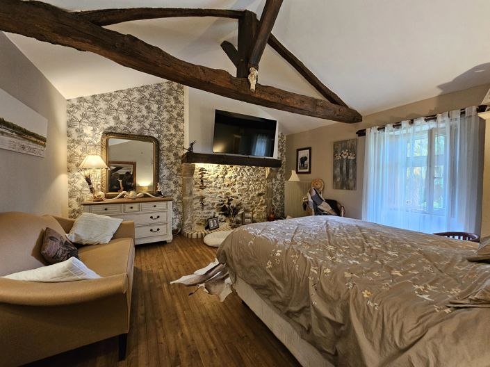 Image No.9-4 Bed House for sale