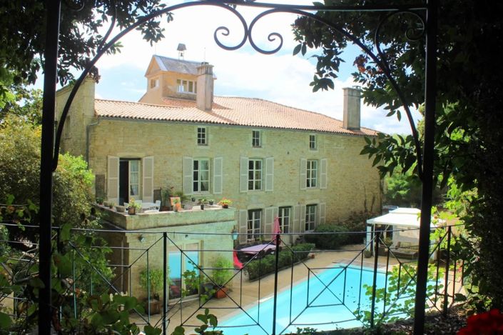 Image No.11-10 Bed House for sale