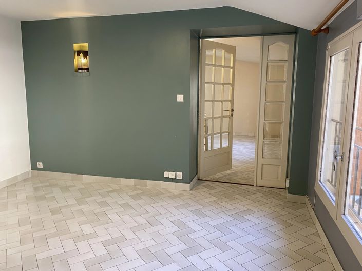 Image No.4-4 Bed House for sale