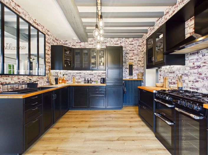 Image No.4-6 Bed House for sale