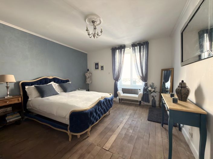 Image No.11-5 Bed House for sale