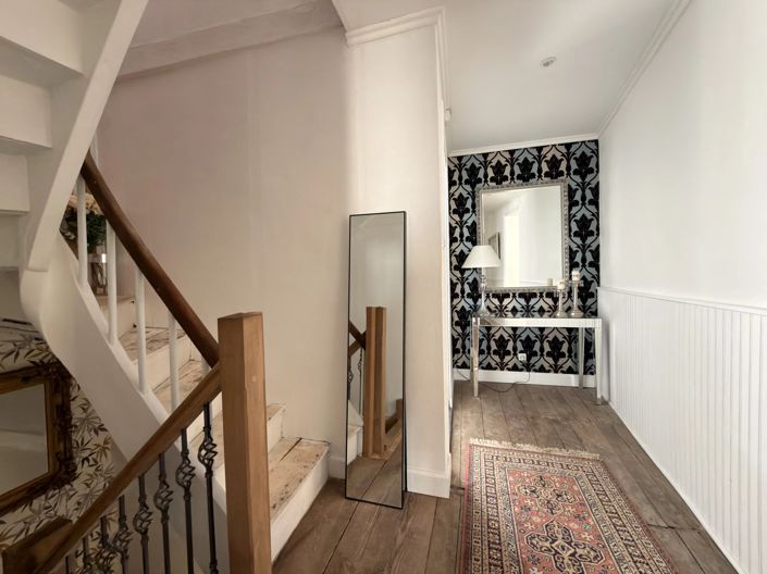 Image No.12-5 Bed House for sale