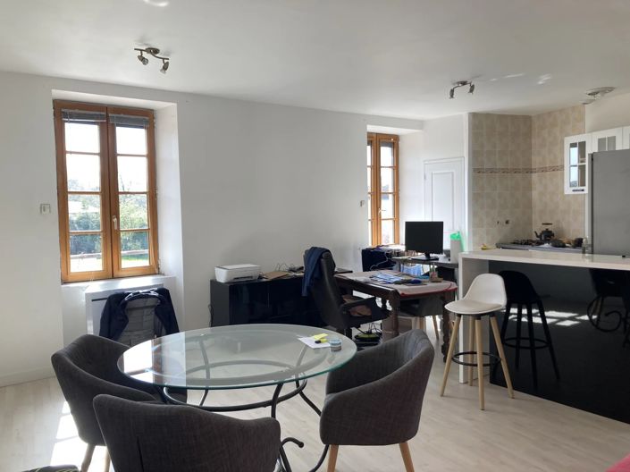 Image No.3-Propriété de 1 chambre à vendre à Châlus