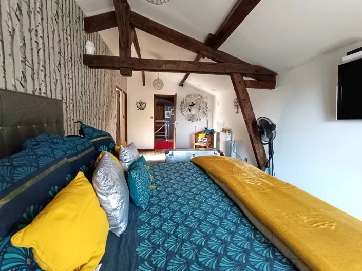 Image No.8-4 Bed House for sale