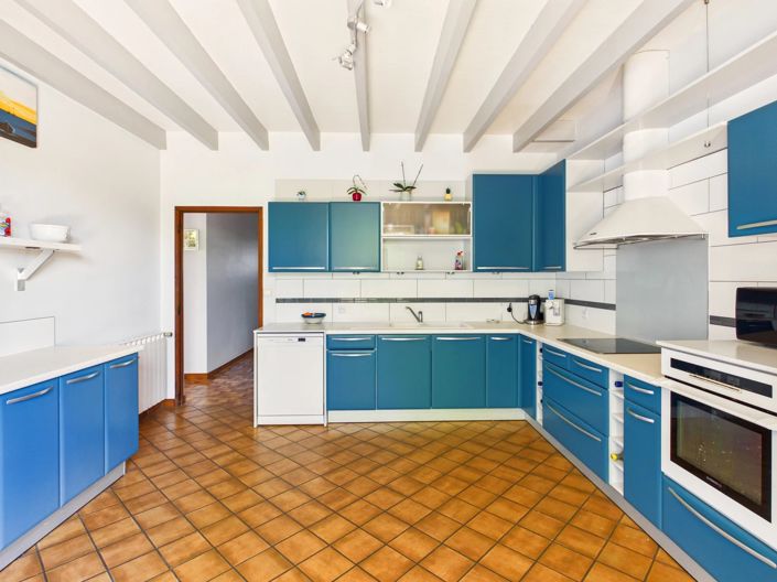 Image No.4-7 Bed House for sale