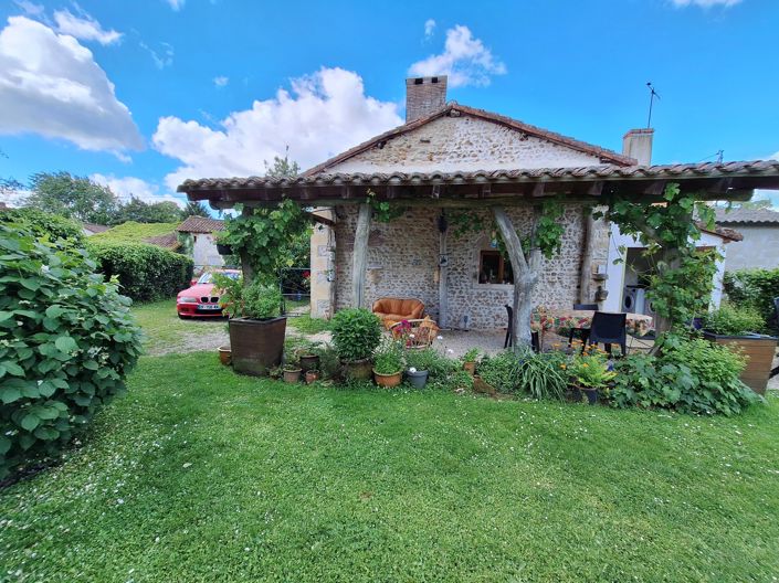 Image No.2-3 Bed House for sale